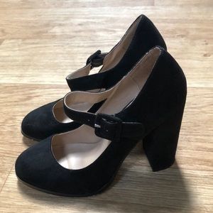Black Chunky Heels